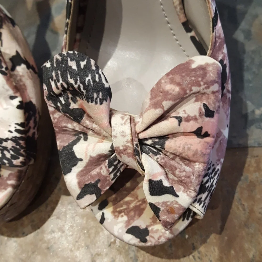 Last Chance💕BCBGeneration* Platforms